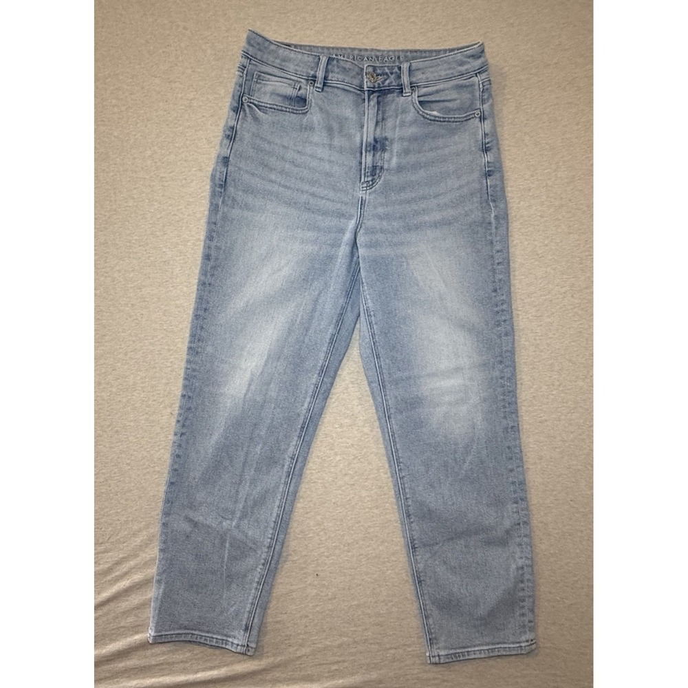 American Eagle. womans size 10. light was blue jeans. Rgular fit